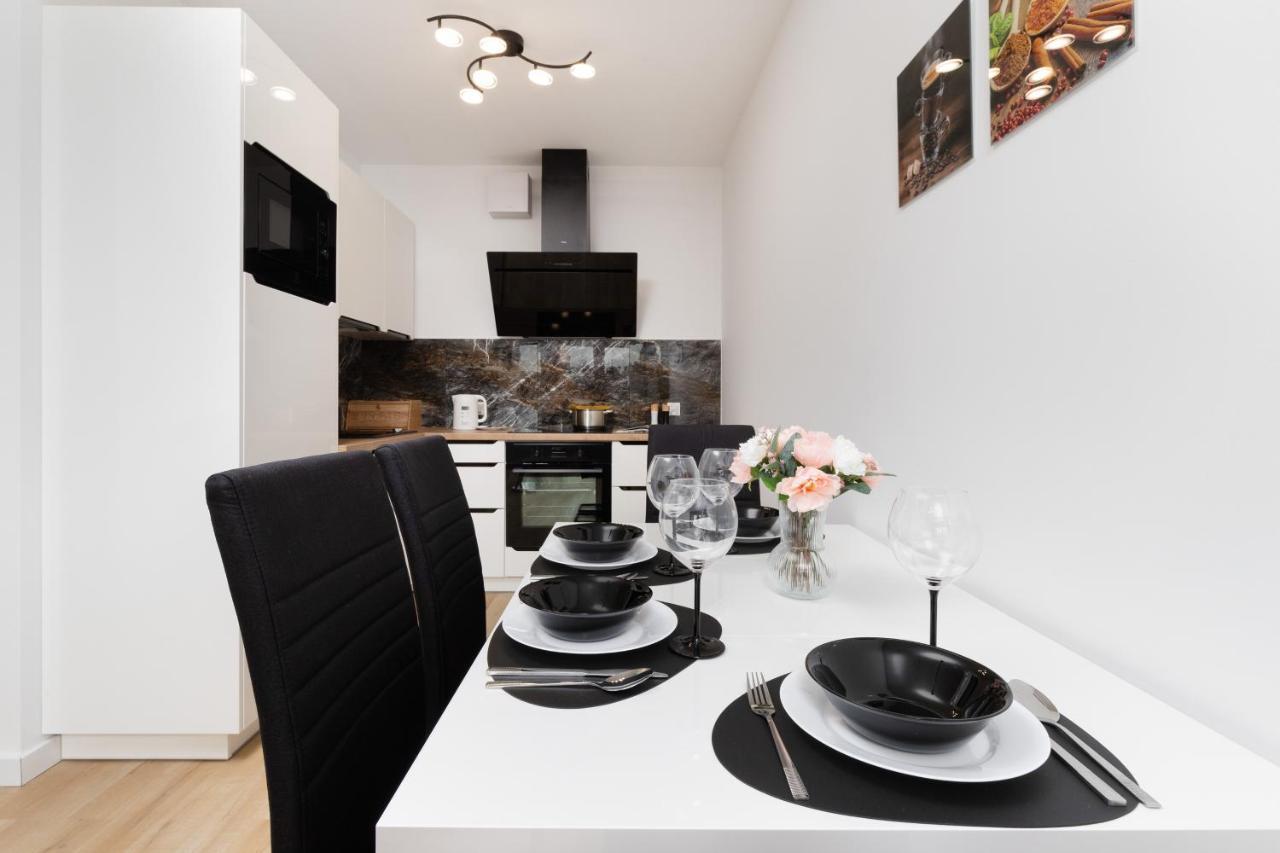 Plac Unii Apartment Gdynia By Noclegi Renters Dış mekan fotoğraf